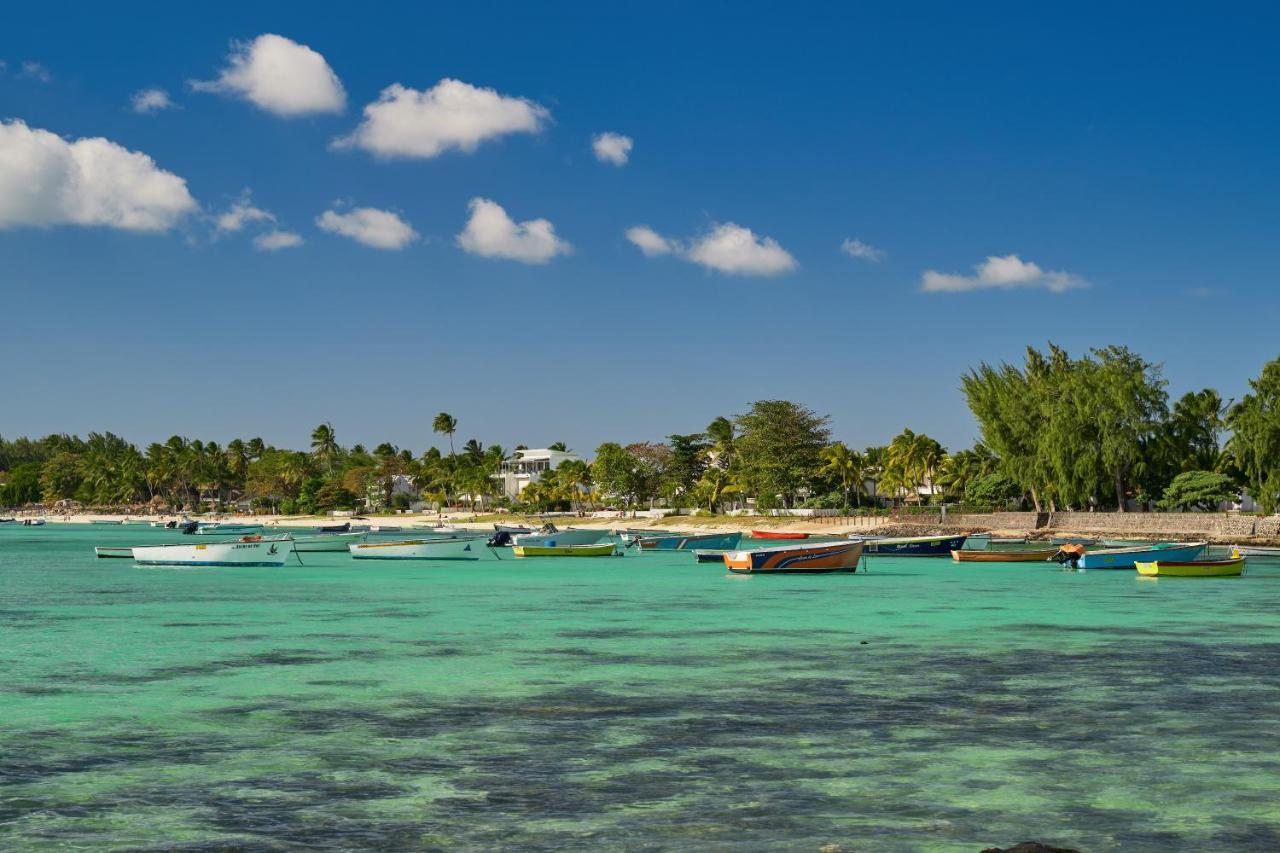 Les Estivales Beachfront Suites & Penthouses With Lov Trou aux Biches Exterior photo
