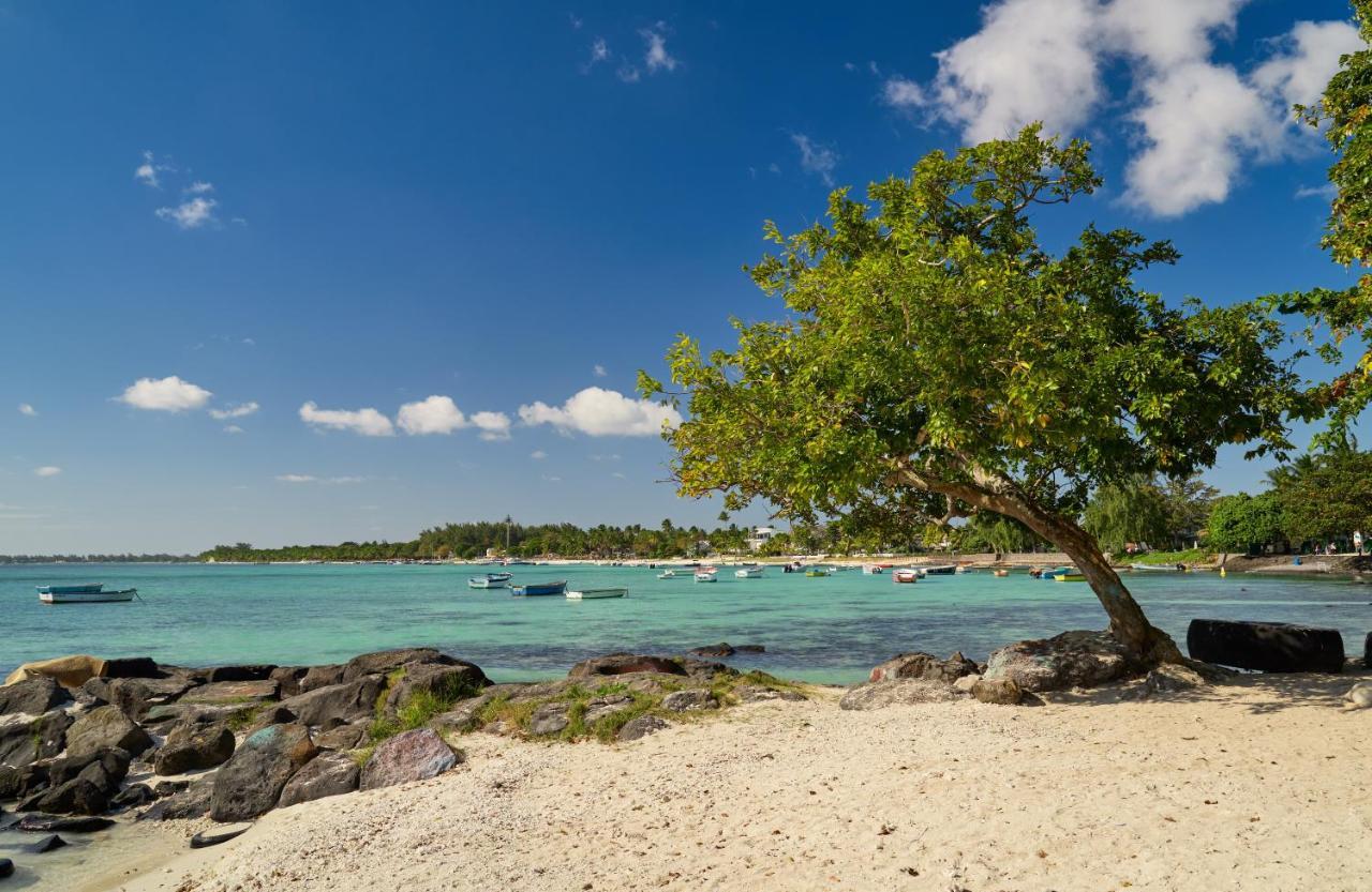 Les Estivales Beachfront Suites & Penthouses With Lov Trou aux Biches Exterior photo