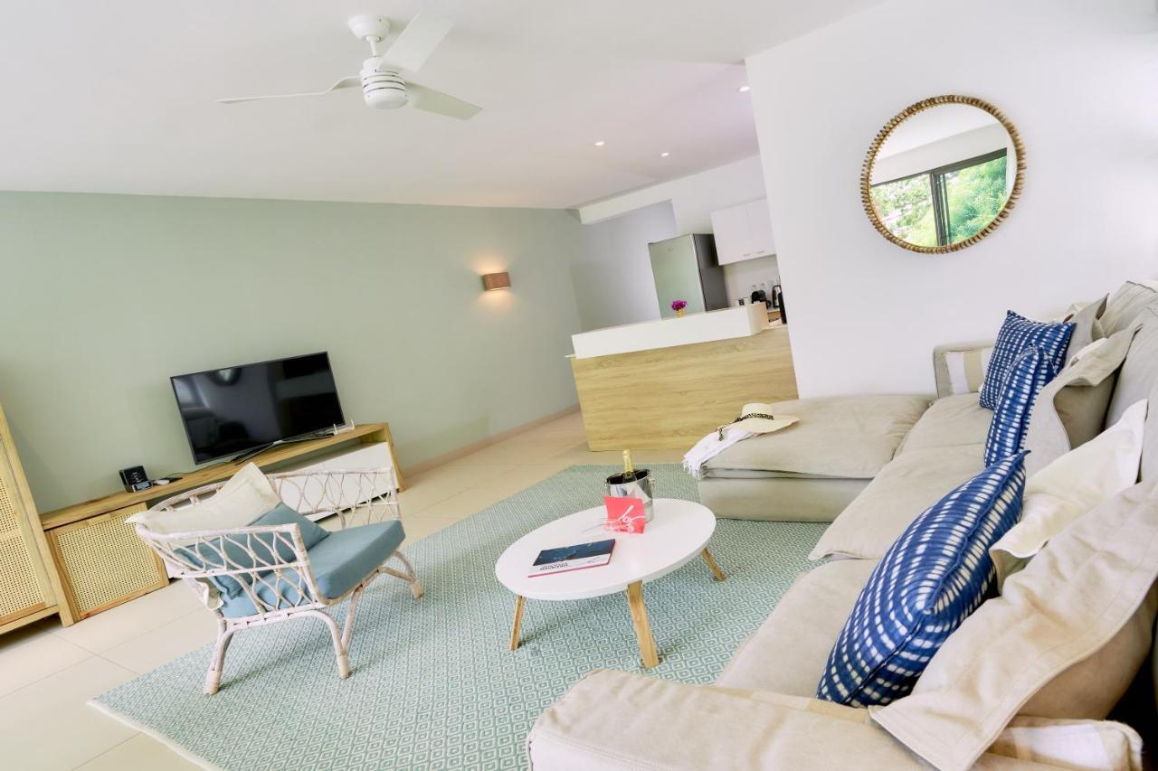 Les Estivales Beachfront Suites & Penthouses With Lov Trou aux Biches Exterior photo